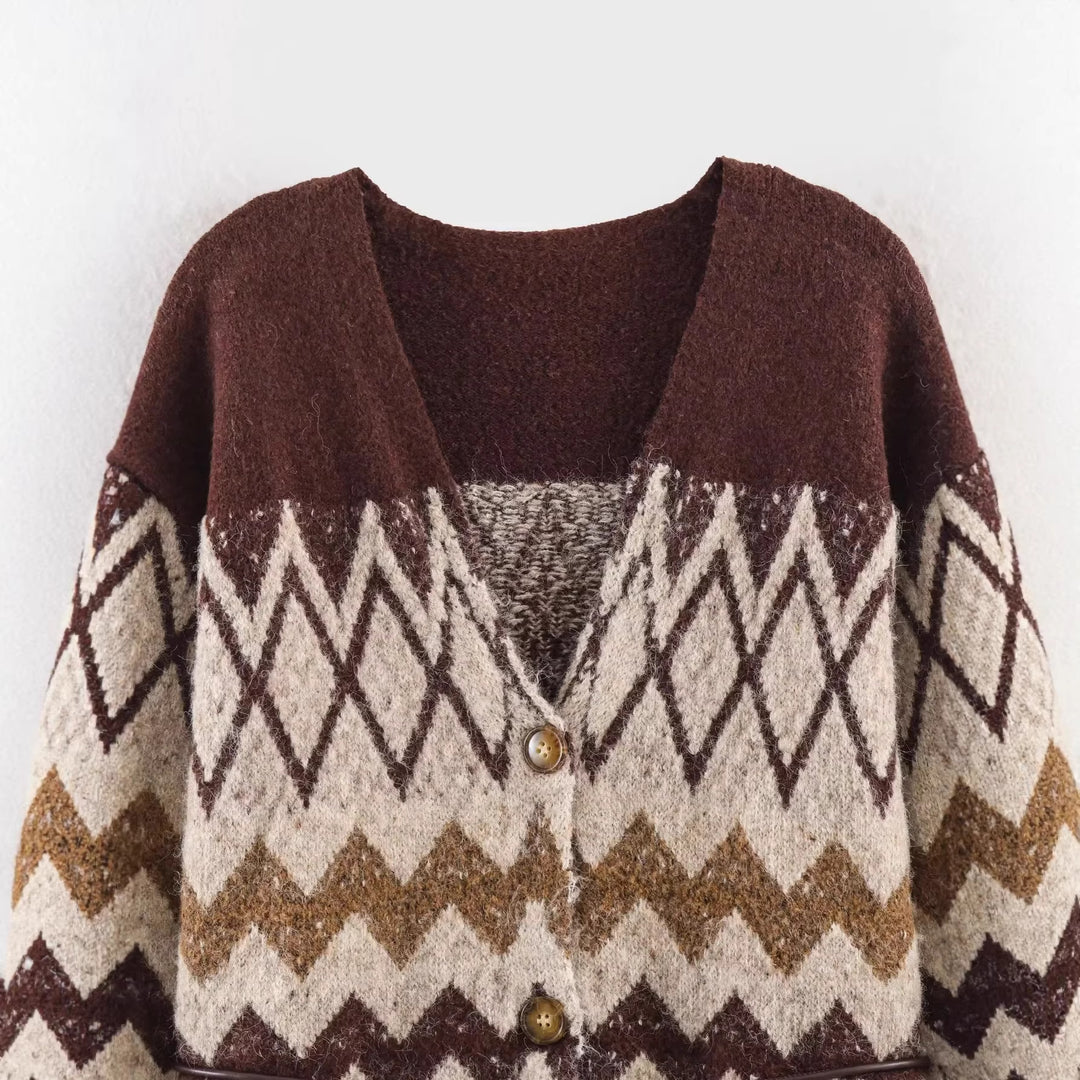Damen Oversize Strickcardigan mit Norweger‑Muster, V‑Ausschnitt, Knopfleiste und Taillenbindegürtel – Veloura
