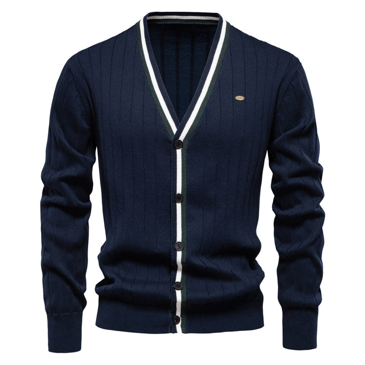 Herren Strickjacke mit elegantem V-Ausschnitt und feiner Rippstruktur Echoarchiv