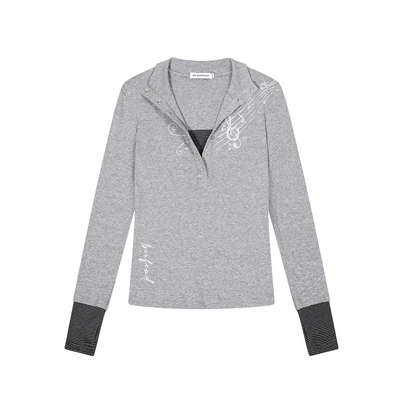 Damen Langarmshirt mit Henley-Knopfleiste, Kontrastbündchen und Notenprint Echoarchiv