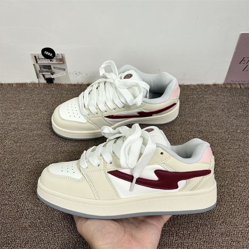 Damen sportliche Sneaker mit gepolstertem Schaft von Echo Archiv