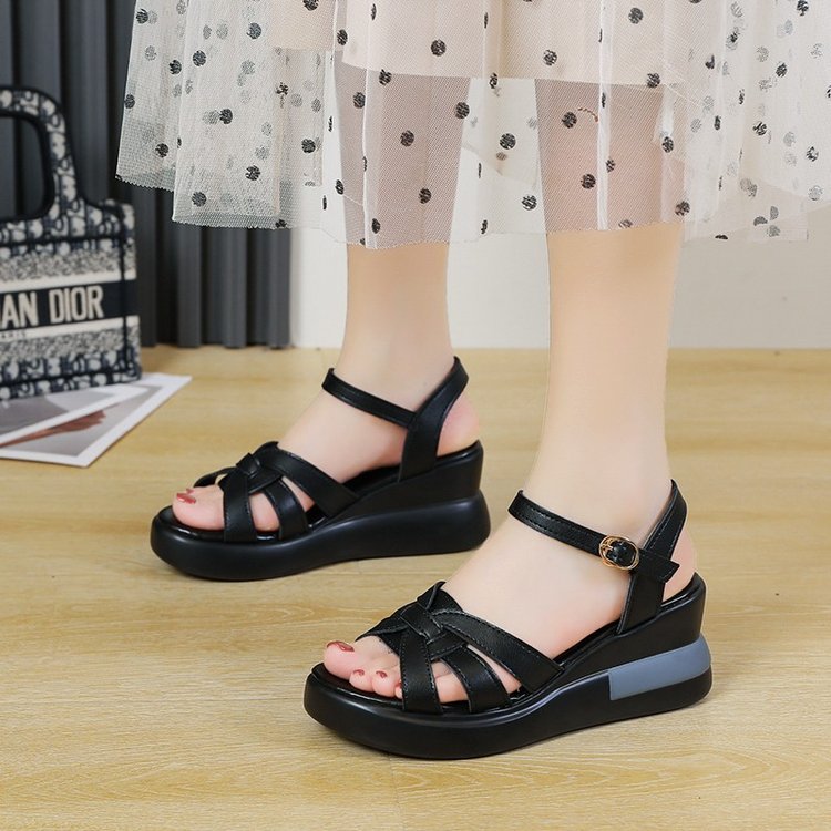 Damen nan geflochtene Keil-Sandale mit verstellbarem Knöchelriemen und ergonomischem Plateau-Fußbett Echo Archiv