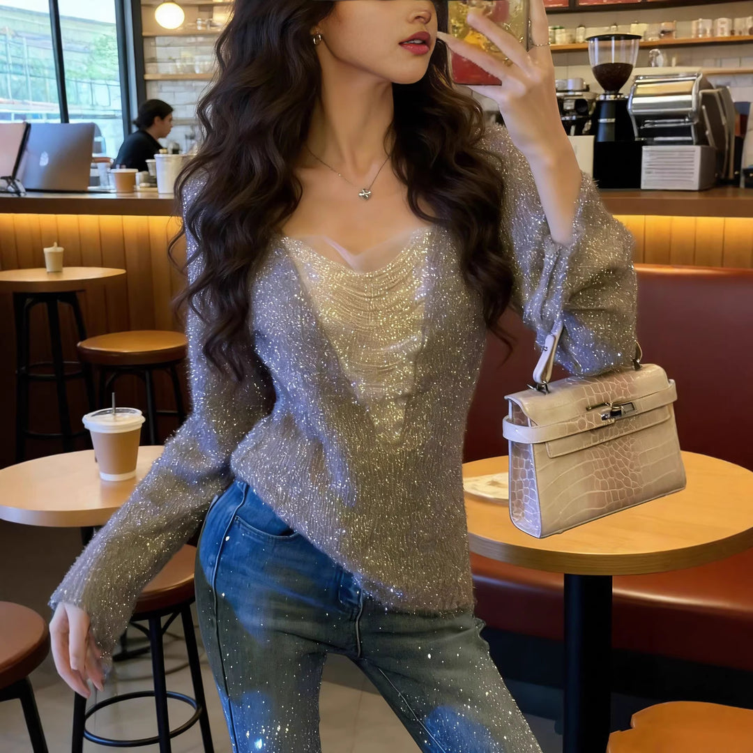 Damen Flauschiges Langarmshirt mit tiefem V‑Ausschnitt und Glitzer-Insert Echoarchiv