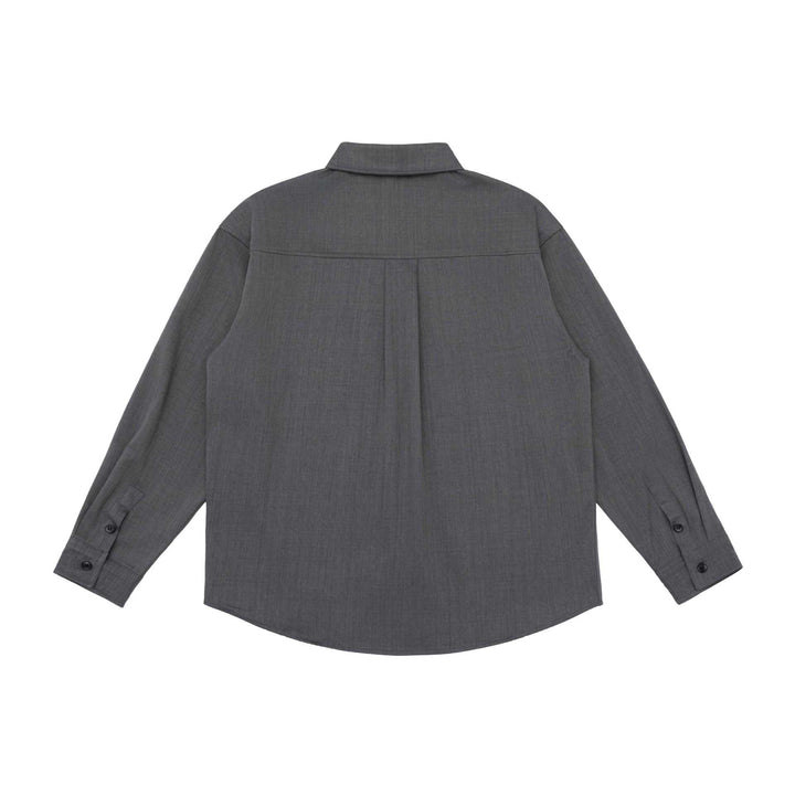 Unisex Oversize Hemdjacke im minimalistischen Workwear Stil mit gerundetem Saum und Brustpattentasche Echoarchiv