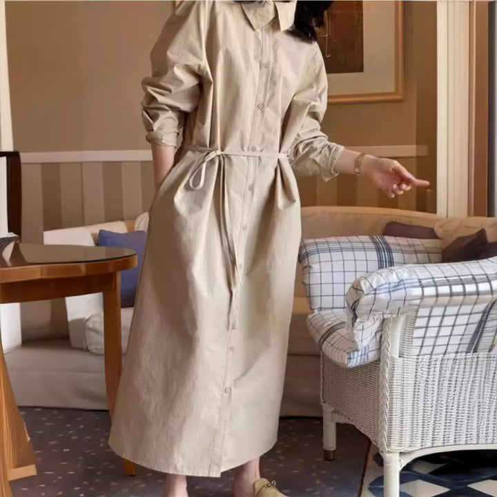 Damen Langärmeliges Hemdblusen-Maxikleid mit Taillengürtel und Eingrifftaschen Echoarchiv