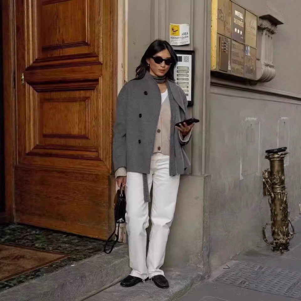 Damen Kurz geschnittener Oversize-Wollmantel mit doppelreihiger Knopfleiste und Stehkragen – Montévia
