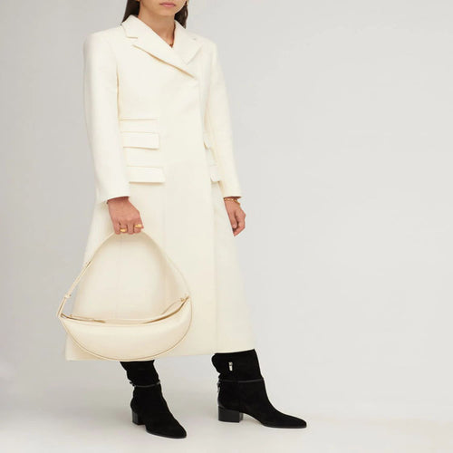 Damen Langmantel im minimalistischen Blazer‑Stil mit verdeckter Knopfleiste und dreifacher Pattentasche Echoarchiv
