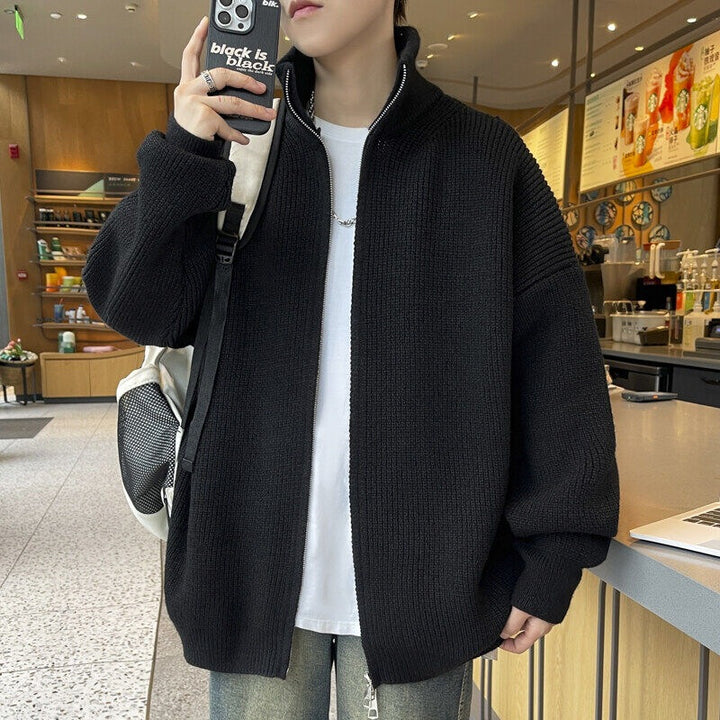 Unisex Oversized Strick-Zipjacke mit Stehkragen und Rippbündchen Echoarchiv