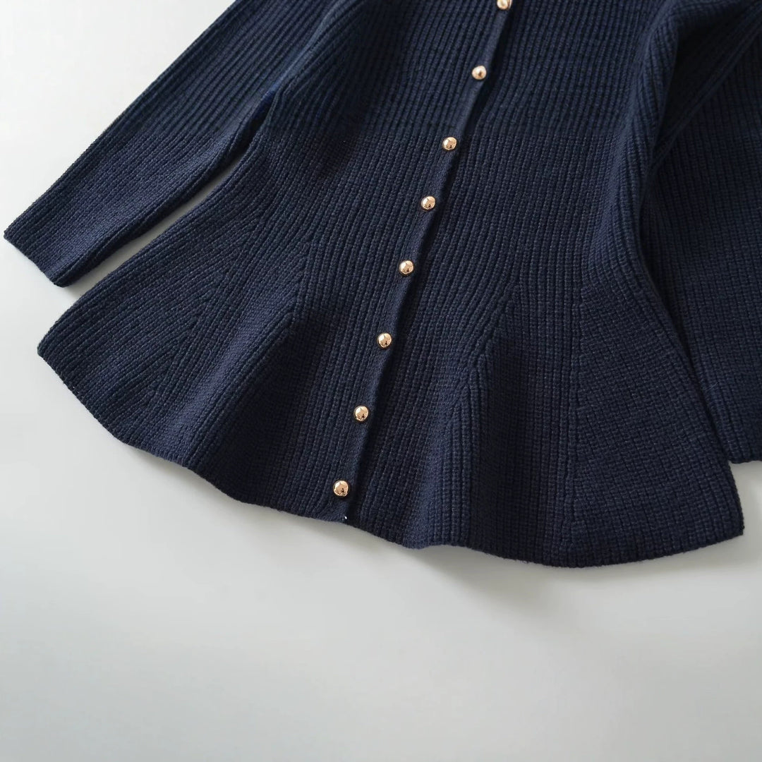 Damen Strickjacke mit tailliertem, ausgestelltem Saum und Zierknopfleiste Echo Archiv