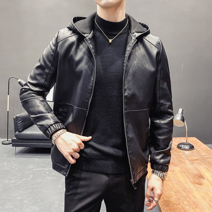 Herren Kapuzen-Lederimitatjacke im Slim‑Fit mit Reißverschluss und Raglanärmeln – Valtoré