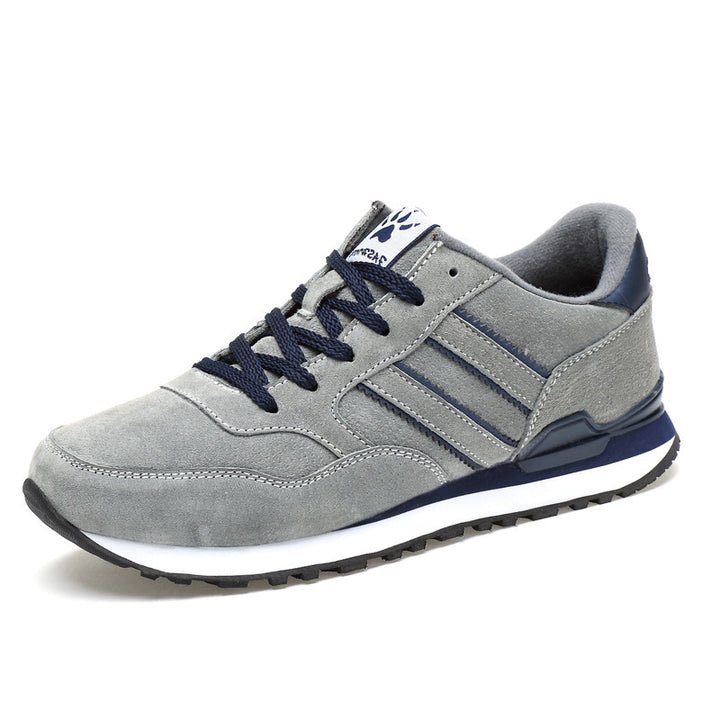 Herren Retro-Suede-Laufsneaker mit gepolstertem Fersenkragen und profilierter Gummisohle Echoarchiv