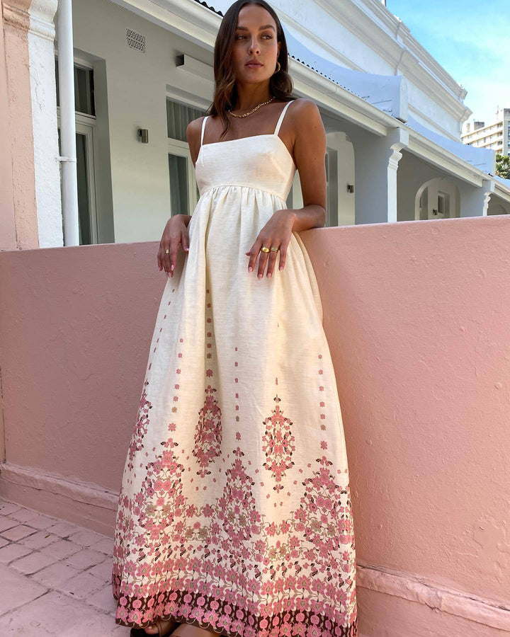 Damen Maxikleid mit exklusivem floralem Stickdesign und zarten Trägern Echo Archiv
