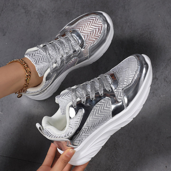 Damen nan glamouröser auffälliger Sneaker mit Glitzerpaneelen jacquardgewebtem Obermaterial und ergonomischer Wellenlaufsohle Echo Archiv