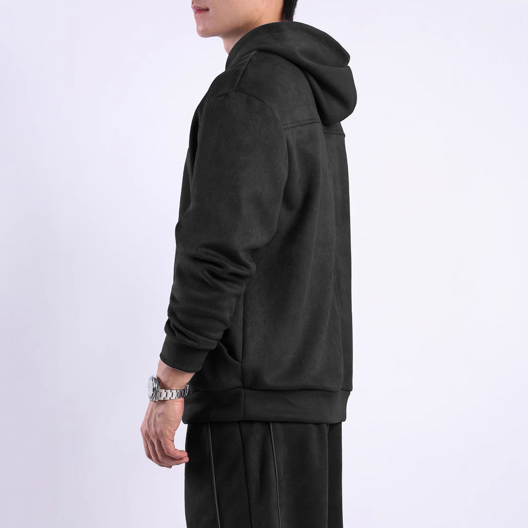 Herren Kapuzensweatshirt aus weichem Fleece-Material mit innovativen Details Echoarchiv