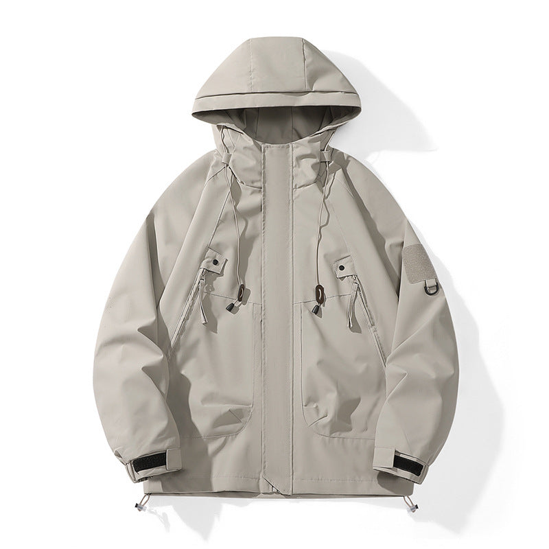 Herren Wetterfeste Funktionsjacke mit verstellbarer Kapuze und zahlreichen Taschen Echoarchiv