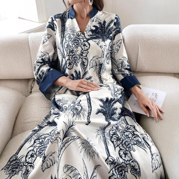 Damen Maxikleid in Satinoptik mit Palmenprint, Stehkragen und weitem 3/4-Ärmel – Valéora