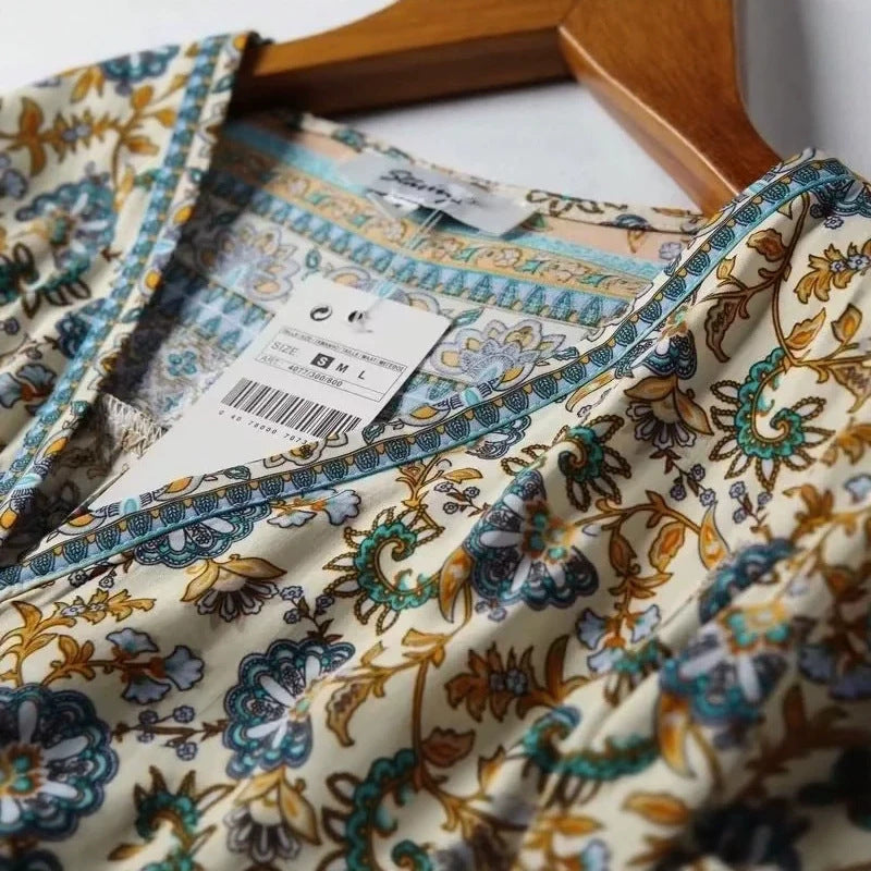 Damen Boho‑Minikleid mit V‑Ausschnitt, Tunnelzug‑Taillierung und Glockenärmeln Echoarchiv