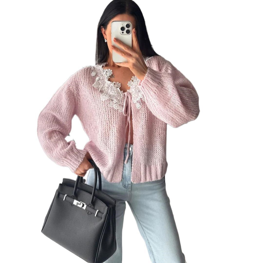 Damen Kuscheliger Mohair-Cardigan mit Zierblumen-Applikationen – Veloura