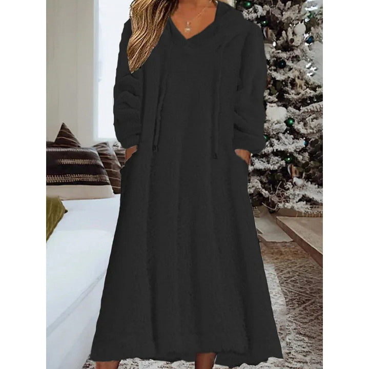 Damen Maxikleid aus Teddy-Fleece mit Kapuze, V-Ausschnitt und Eingrifftaschen Echo Archiv