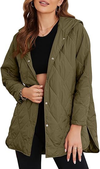 Damen gesteppte Kapuzenjacke mit Oversize-Schnitt, Druckknopfverschluss und Seitenschlitzen Echo Archiv