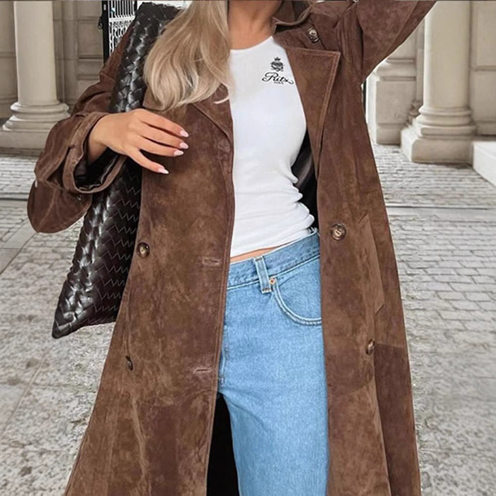 Damen Langer Doppelreihiger Trenchcoat aus Veloursleder-Optik mit Taillengürtel Echo Archiv