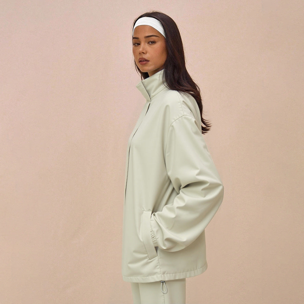 Damen Oversize-Trainingsset mit Stehkragen Ballonärmeln und weiten Kordelhosen – Avérine