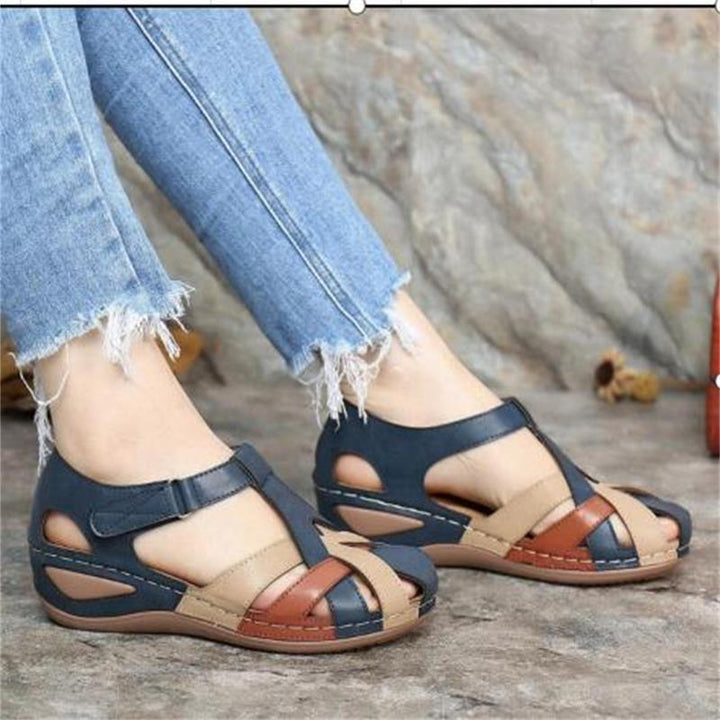 Damen Bequeme geschlossene Riemchensandalen mit verstellbarem Knöchelriemen und gepolsterter Komfortsohle – Sorelia