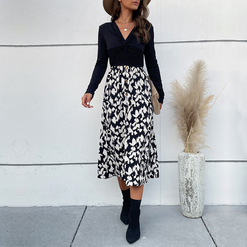 Damen Elegantes Wickelkleid mit langem Arm und floralem Rock Echo Archiv