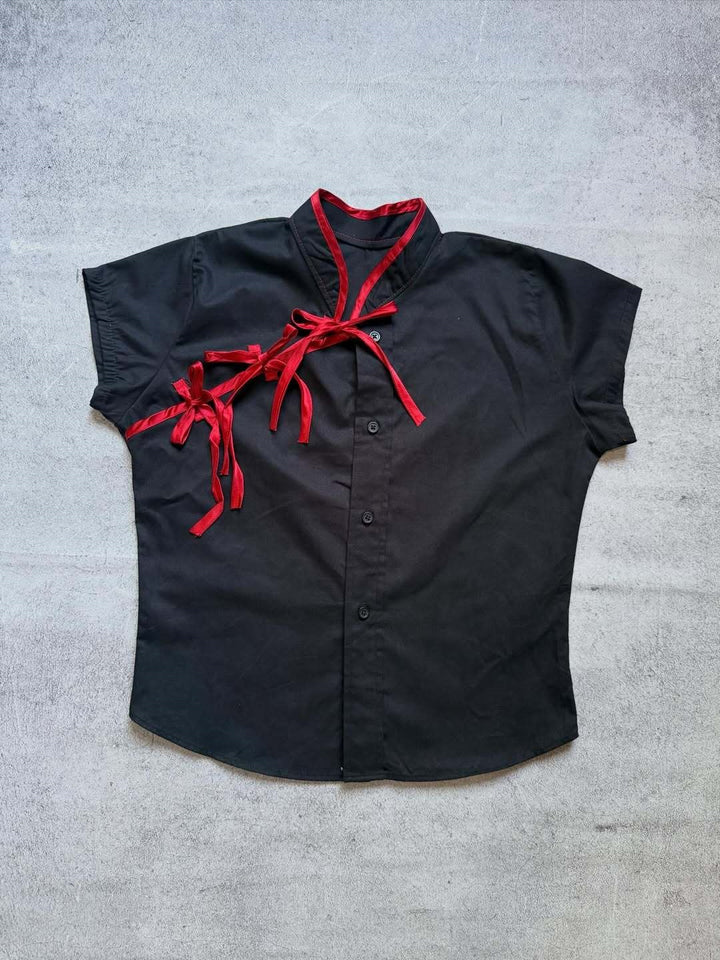 Damen Urbanes Karo-Top mit raffinierten Rüschendetails Echo Archiv