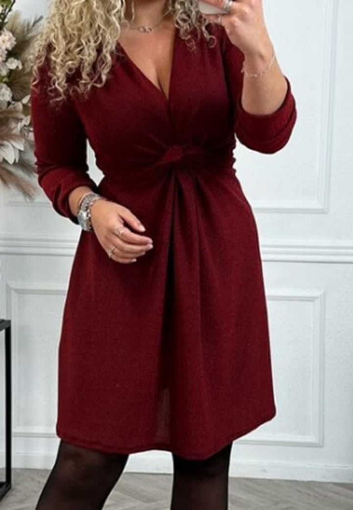 Damen nan knielanges V-Ausschnitt-Kleid mit geraffter Taillenpasse aus leichtem Glanzstrick Echo Archiv