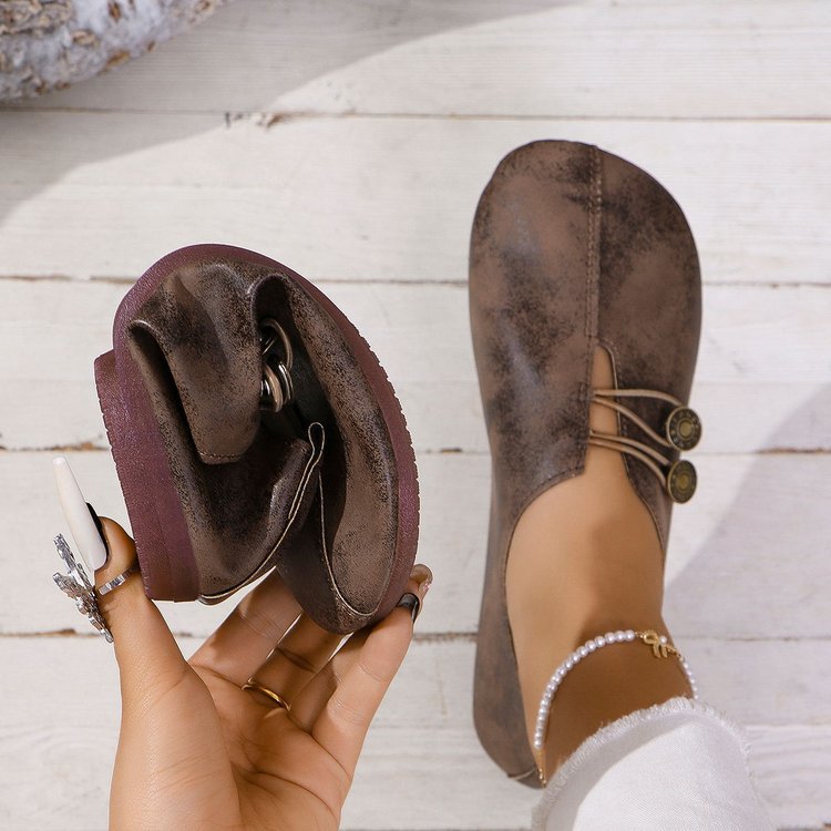 Damen Vintage-inspirierte Lederoptik Ballerinas mit quadratischer Zehenpartie und Zierknöpfen – Lioré