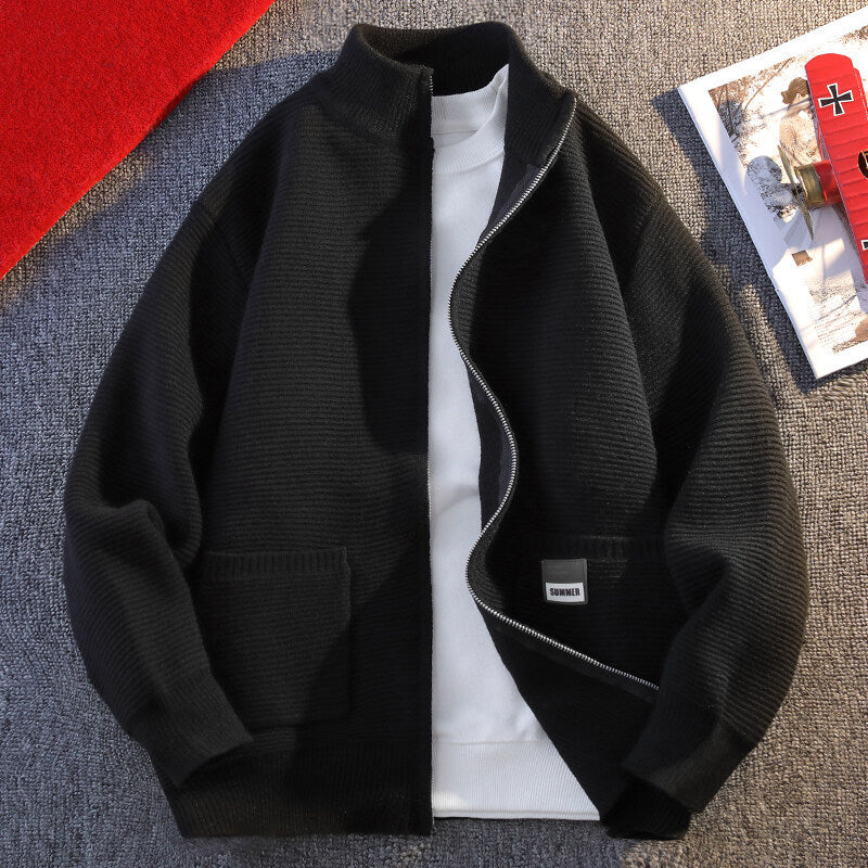 Herren Gemusterte Strickjacke mit hohem Kragen und Taschen Echoarchiv