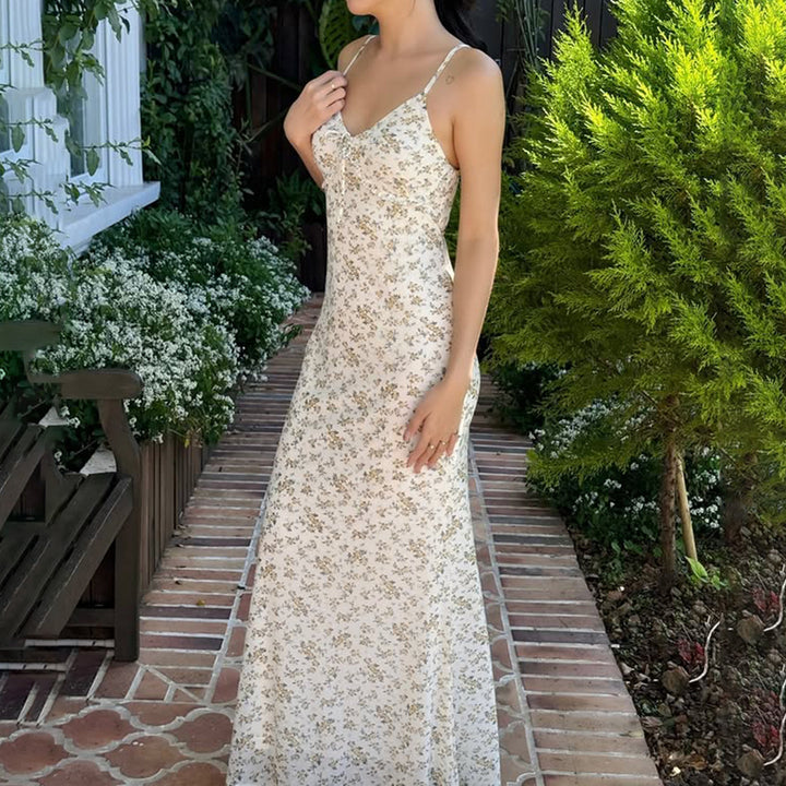Damen Exquisites Trägerkleid mit floralem Muster und bindbarem Dekolleté Echo Archiv