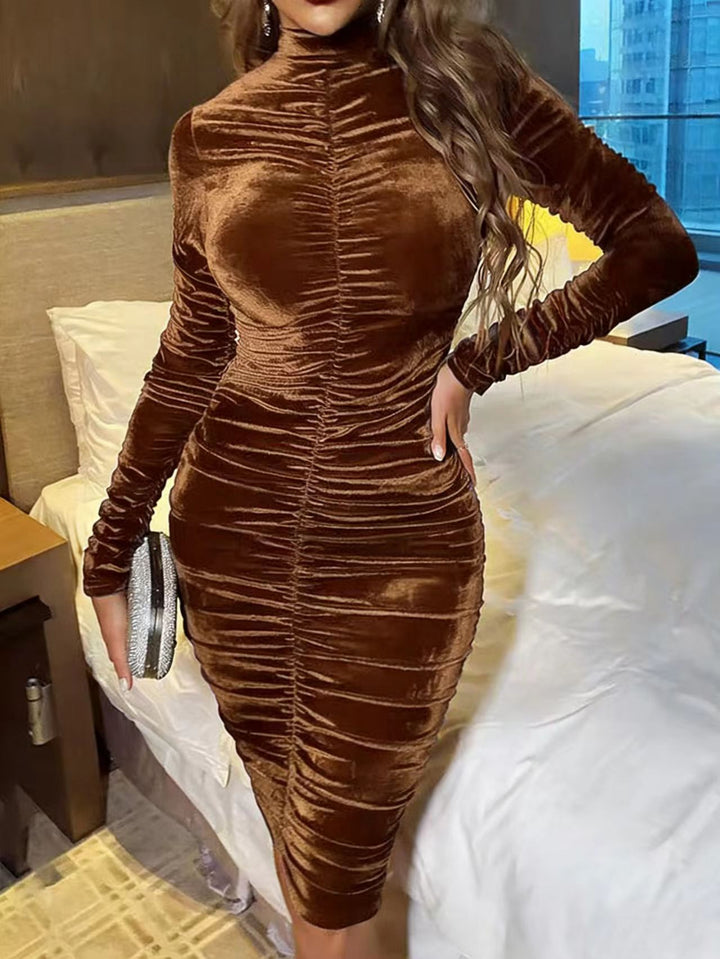 Damen Elegantes figurbetontes Samtkleid Echo Archiv