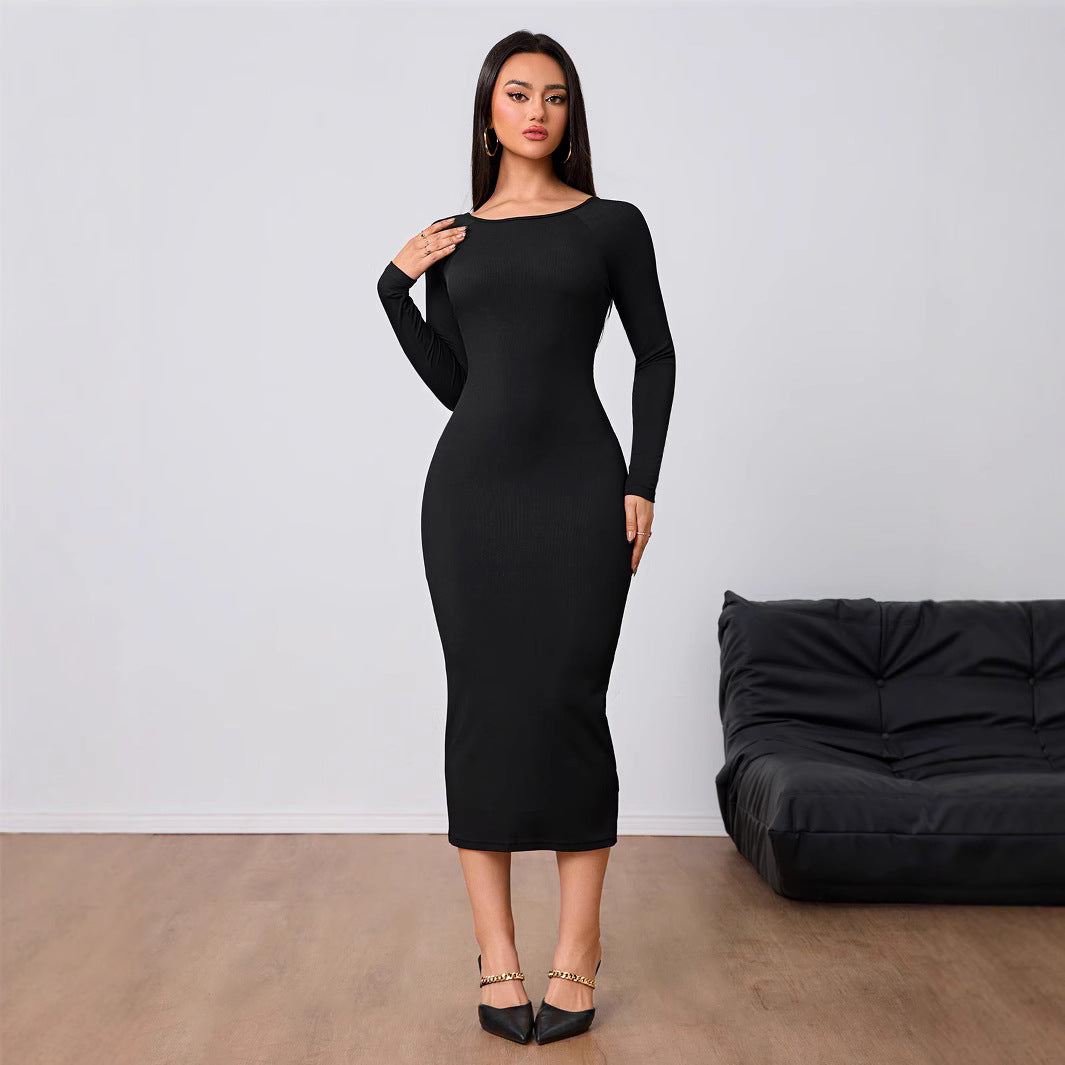 Damen figurbetontes Stretch-Midikleid mit U‑Boot‑Ausschnitt und figurformendem Rippstrick – Élara