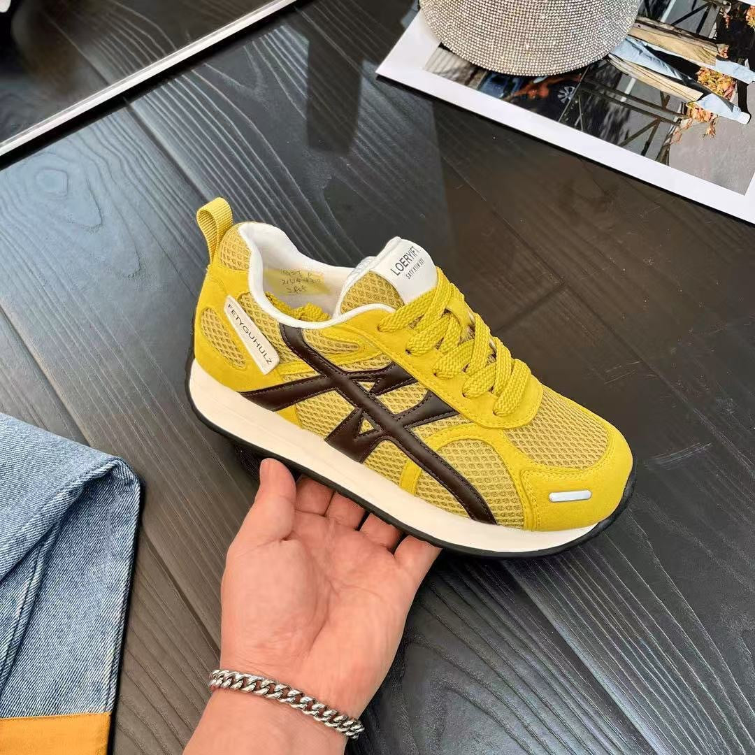 Damen Sportliche Sneakers mit atmungsaktiven Mesh-Details und rutschfestem Profil Echo Archiv