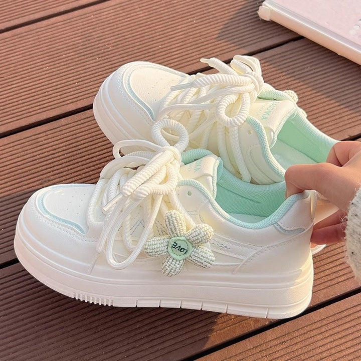Damen Trendige Sneakers mit blumigen Akzenten und dämpfender Sohle Echo Archiv