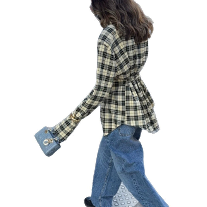 Damen Karo-Hemdjacke mit betonten Schultern und oversized Schnitt Echoarchiv