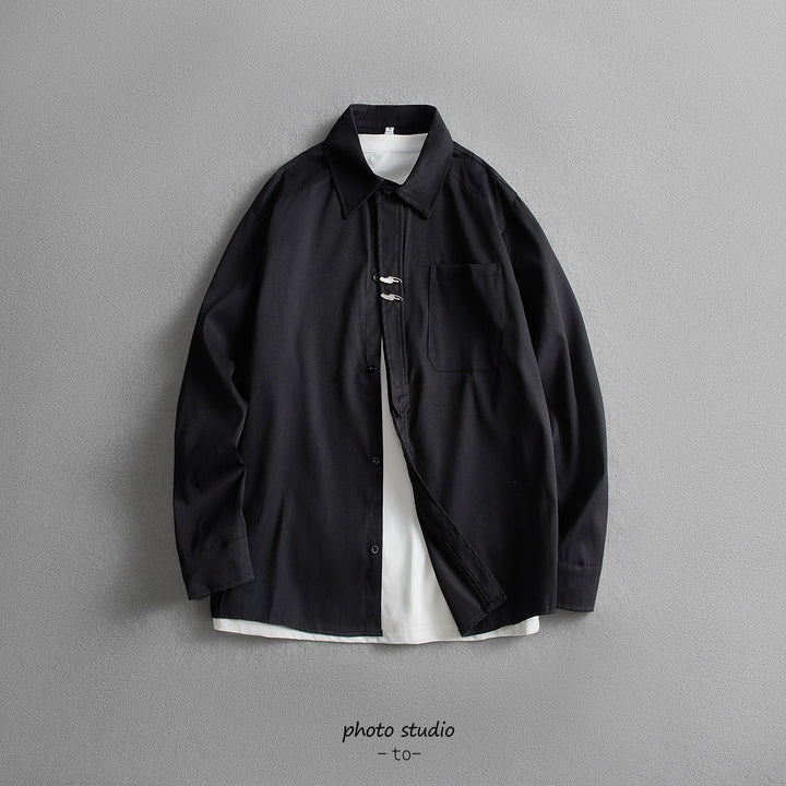 Unisex Oversize Hemdjacke im minimalistischen Utility-Look mit Brusttasche und verdeckter Knopfleiste Echoarchiv