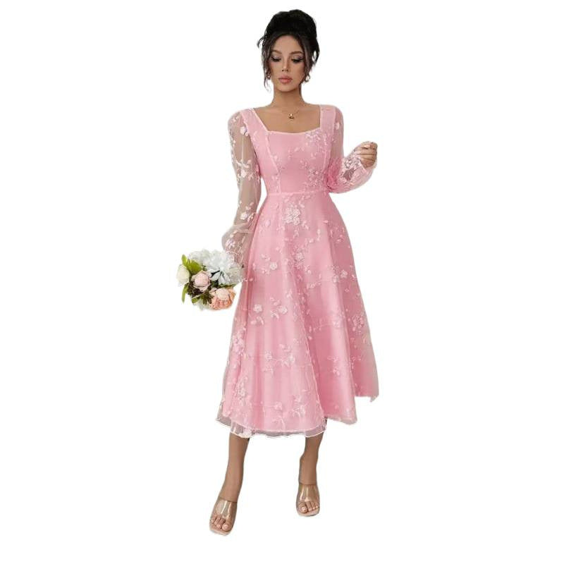 Damen Midi-Kleid mit floralen Spitzenärmeln und schwingendem Saum Echo Archiv