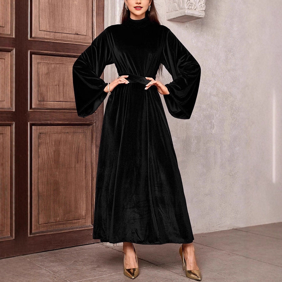 Damen Maxikleid aus Samt mit Stehkragen, weitem Glockenärmel und Taillengürtel – Valéora