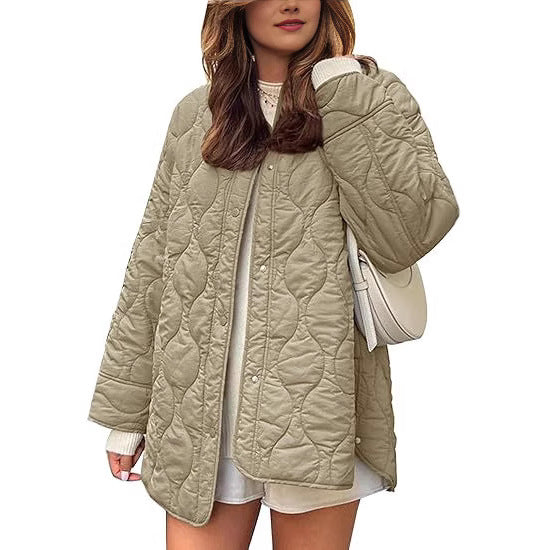 Damen gesteppte Oversize-Steppjacke mit Druckknopfleiste und gerundetem Saum Echo Archiv