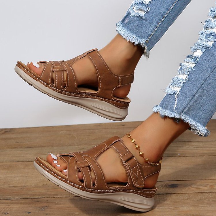 Damen Komfort-Sandalen mit Soft-Leder, geflochtenem Vorderblatt und verstellbarem Klettverschluss – Sorelia