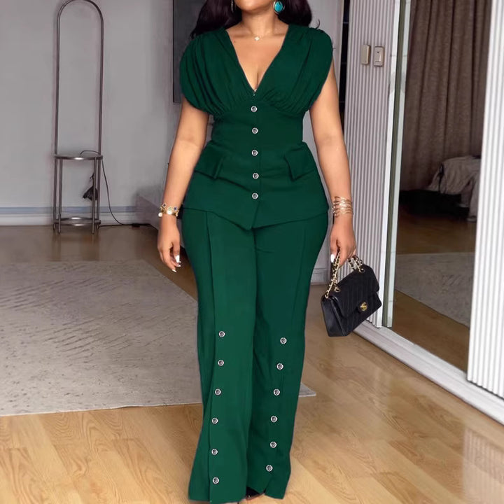 Damen elegantes Jumpsuit mit tiefem V-Ausschnitt und auffälligen Knopfdetails Echo Archiv