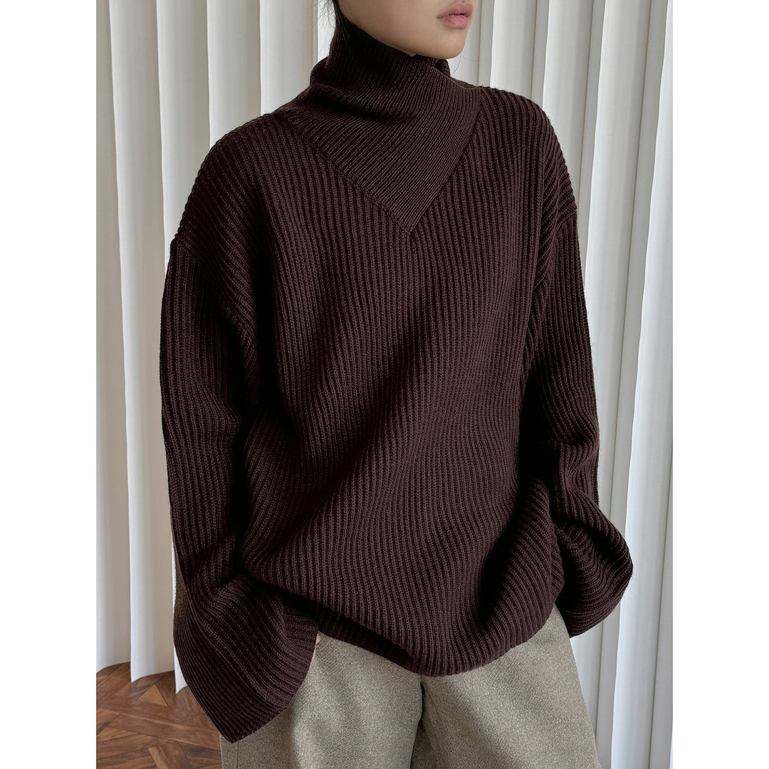 Damen Oversize Rippstrick-Rollkragenpullover mit V‑Passe Echoarchiv