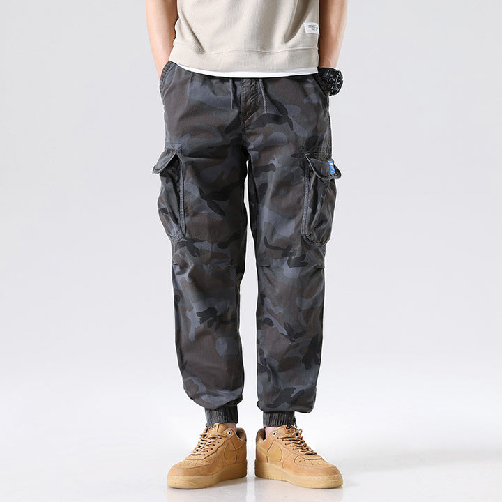 Herren Cargohhose im Joggerstil mit Camouflage-Muster, elastischem Bund und Mehrfach-Utility-Taschen Echo Archiv