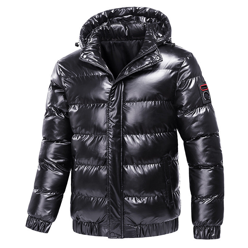 Herren glänzende Winterjacke mit isolierender Kapuze und modernen Steppdetails Echoarchiv