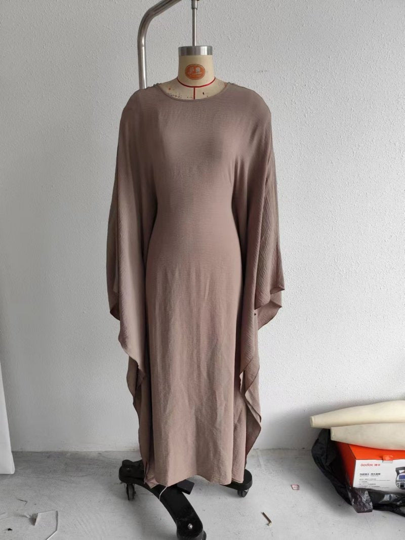 Damen nan fließendes Maxikleid mit weiten drapierten Ärmeln aus Viskosemix Echo Archiv