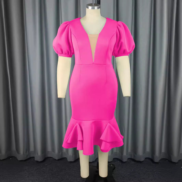Damen figurbetontes Kleid mit voluminösen Puffärmeln und elegantem Rüschenabschluss Echo Archiv