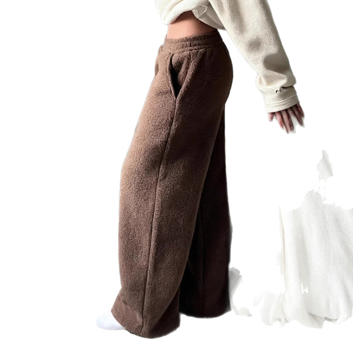 Damen Flauschige Jogginghose mit elastischem Bund und Seitennahttaschen Echo Archiv