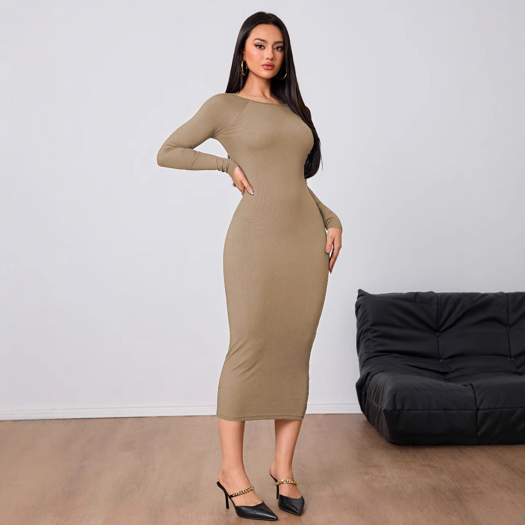 Damen figurbetontes Stretch-Midikleid mit U‑Boot‑Ausschnitt und figurformendem Rippstrick – Élara